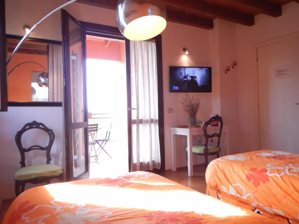 B&B Via Punta 8 Bologna Szoba fotó